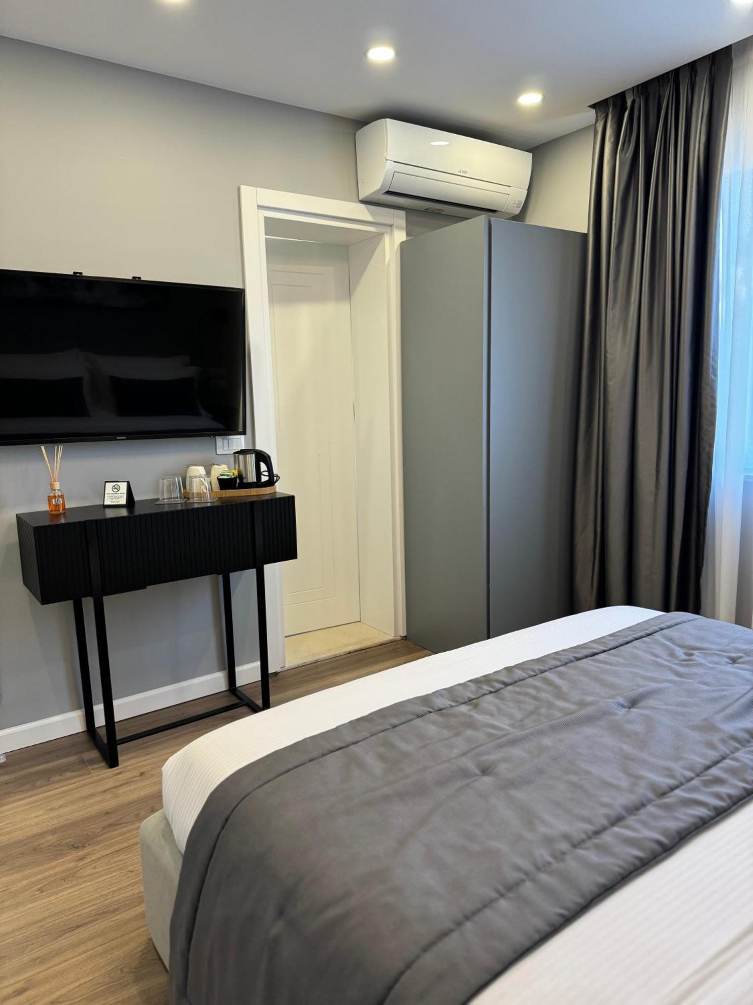 L'Hotel Тирана Екстериор снимка