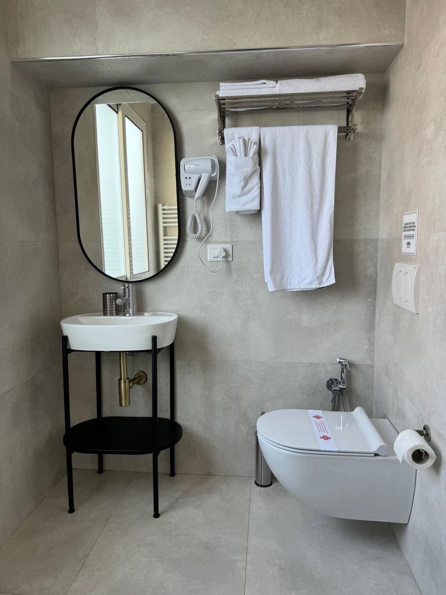 L'Hotel Тирана Екстериор снимка