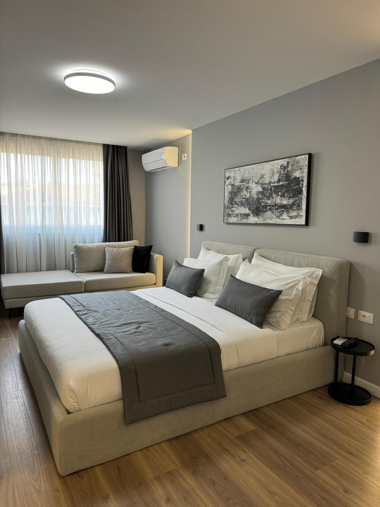 L'Hotel Тирана Екстериор снимка