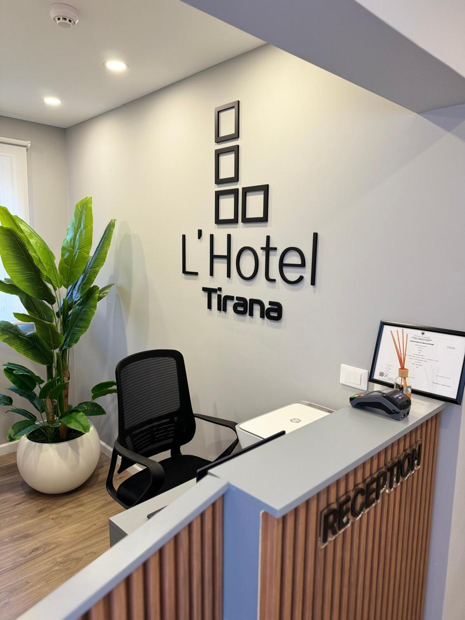 L'Hotel Тирана Екстериор снимка